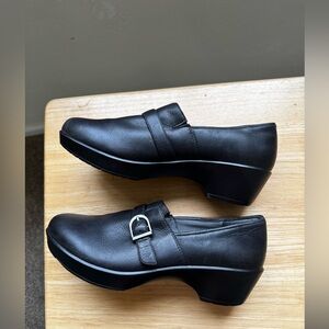 Dansko Mary Jane Black Leather Women's Shoes
Size 40(9.5-10)